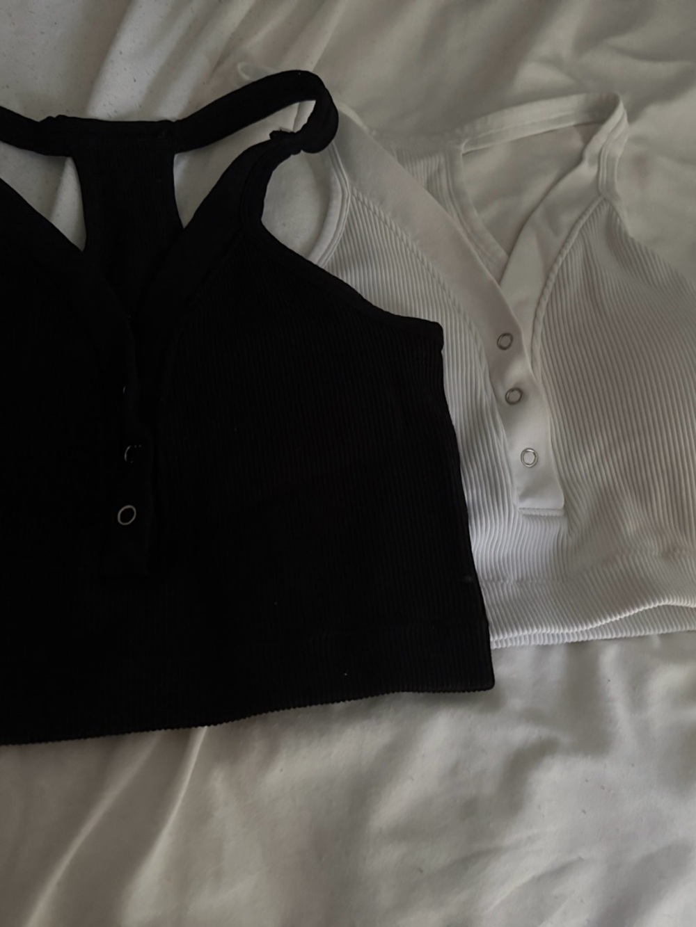 women’s size large pack of 2 sports bras from tjmaxx 🤍selling for $5